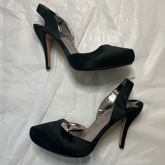 Max Studio Pumps - Picture 14 of 15